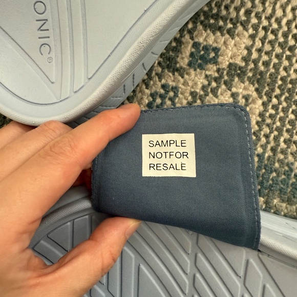 NEW Vionic Rejuvenate Rejuvenate Recovery Sandal size 7 (sky blue) - Picture 3 of 4